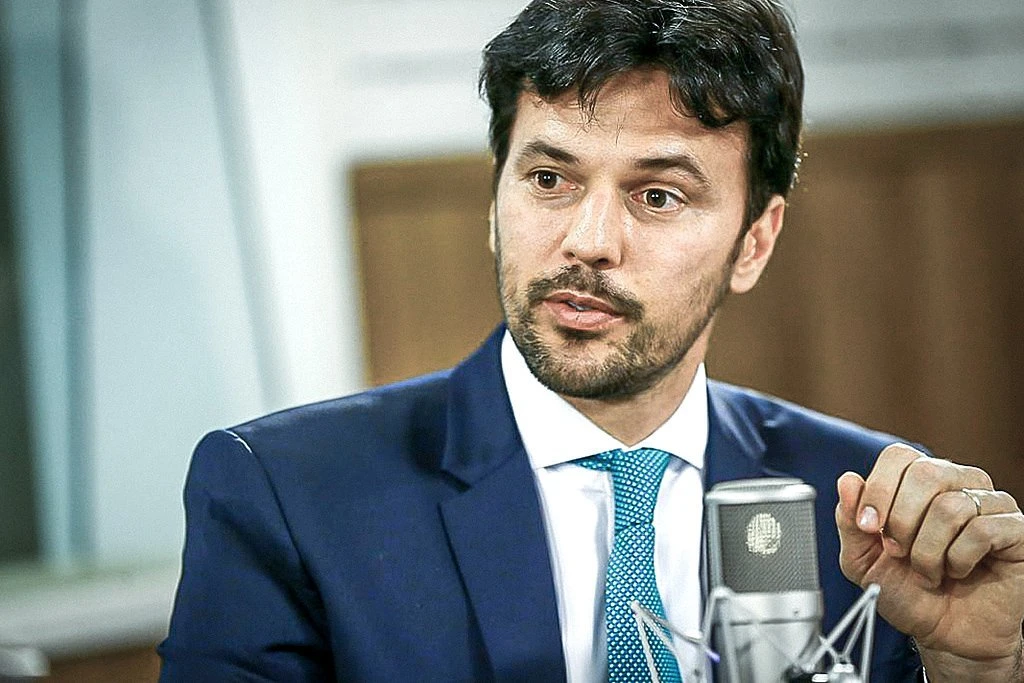 Leilão 5G deve acontecer em julho, diz ministro das Comunicações