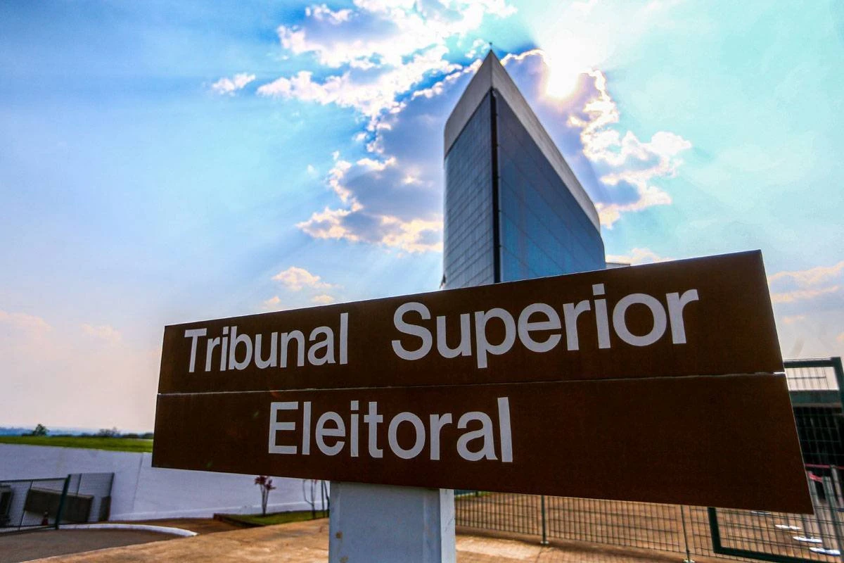 Falta de redundância pode ter atrasado apuração no TSE, diz especialista