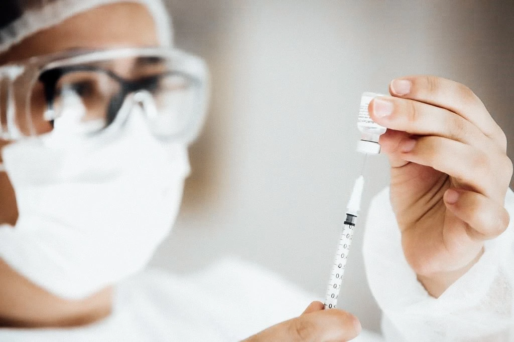 Botucatu tem queda de 48% em casos de covid, 5 semanas após vacinação