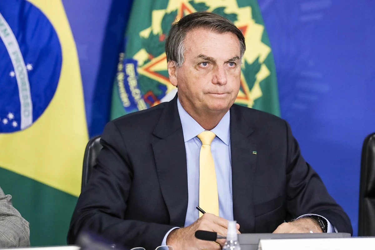 900 dias: governo lista vacinas, ambiente, auxílio e Bolsa Atleta