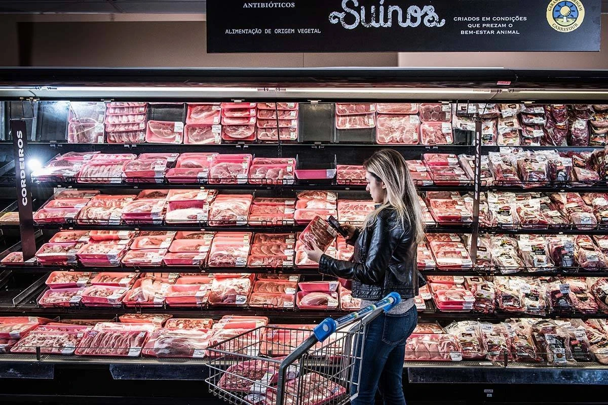 Consumidores esperam inflação de 4,7% nos próximos 12 meses, diz FGV