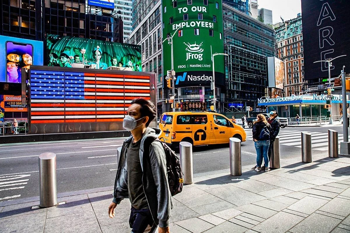 Covid-19: NY anuncia restrições para restaurantes, bares e academias