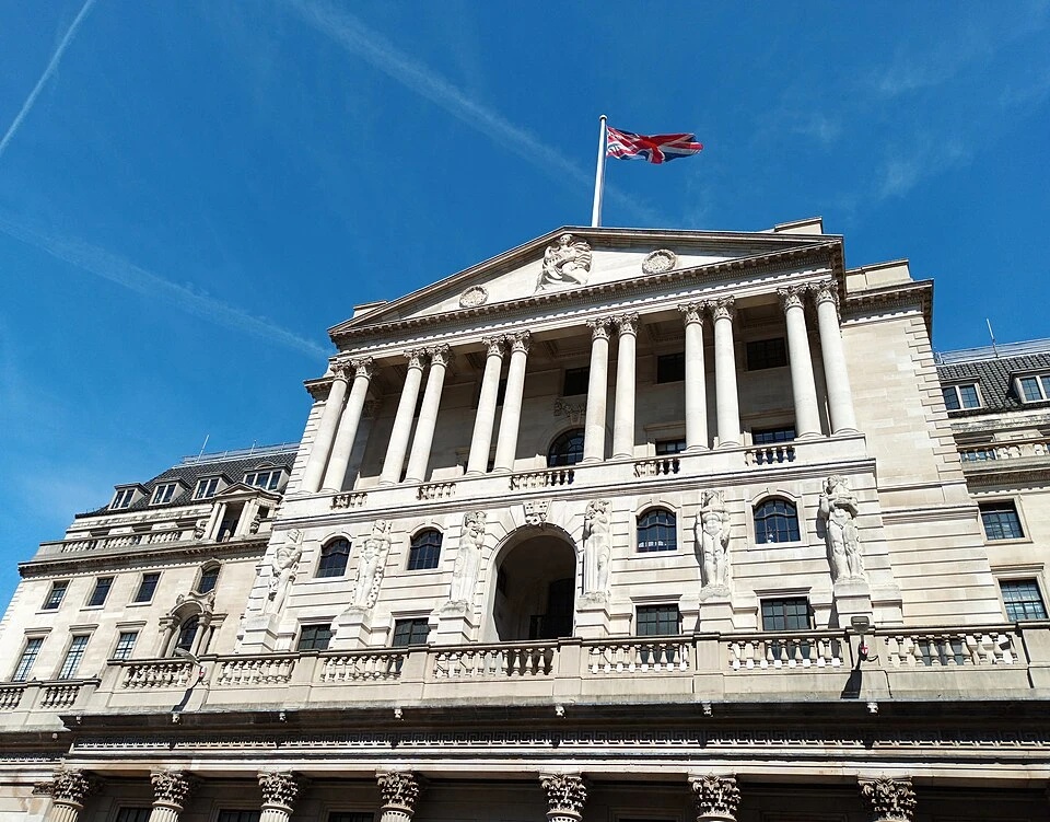  Crypto’s growing footprint: UK regulator sounds alarm over stablecoin risks 