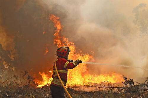 Humo de incendios en Portugal llegará a España   