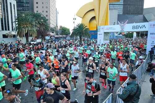 Yeko y Chepkemoi conquistan el medio maratón de la CDMX   