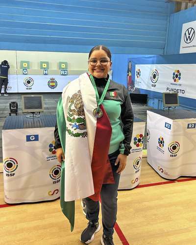 Subcampeona en tiro deportivo   