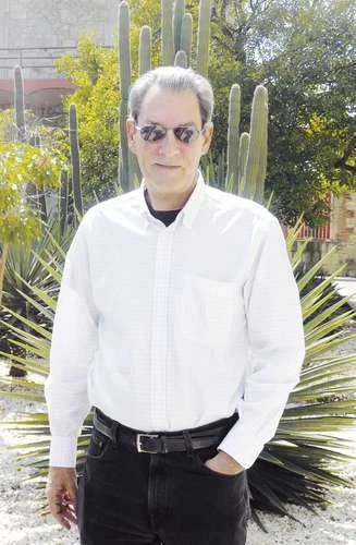 Comienza a circular en español la más reciente novela de Paul Auster   