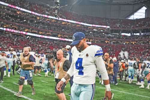 Dallas, sin Prescott y en crisis; cae ante Halcones   