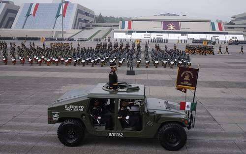 Ensayo para el desfile del 16 de septiembre   