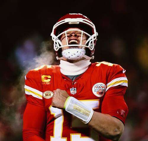 Mahomes y los Jefes van por su tercer título al hilo en la NFL   