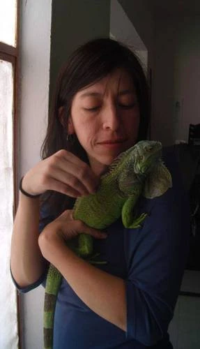 Novela plantea los límites de la esperanza bajo el tema de la maternidad asistida   