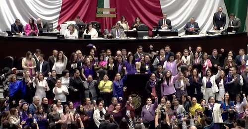 Hacen constitucional derecho de las mujeres a la igualdad salarial    