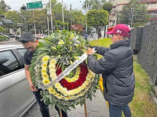 Enrique Galván Ochoa: Dinero   