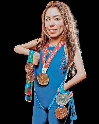 Va Fabiola Ramírez por su segunda medalla paralímpica   