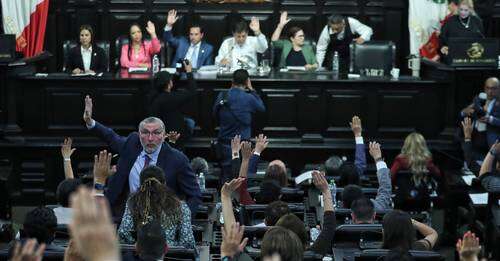 Bloqueo obliga al Senado a sesionar en Xicoténcatl   