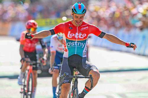 Campenaerts obtiene su  primera  victoria en el  Tour francés    