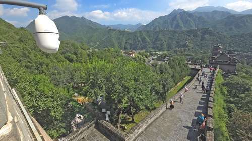 Resiste la Gran Muralla China asedio de millones de turistas   