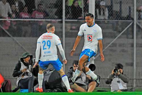 Sepúlveda anota el gol más rápido para Cruz Azul; gana 2-0 a Pumas   