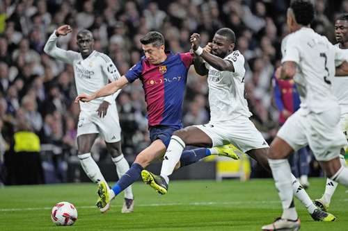 Barcelona, intratable; con doblete de Lewandowski vence 4-0 al Real Madrid   