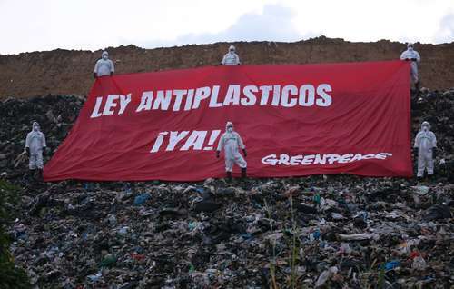 Extienden como plaga la mancha plástica    