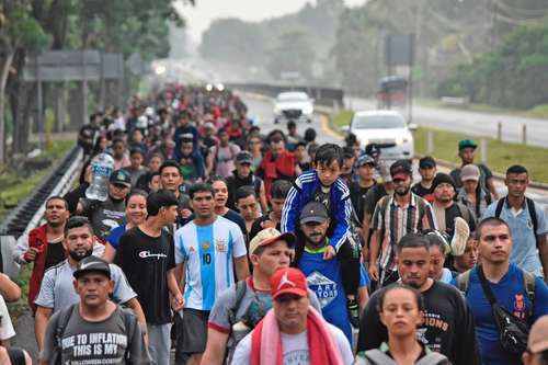 Exhaustos y sin ayuda gubernamental    