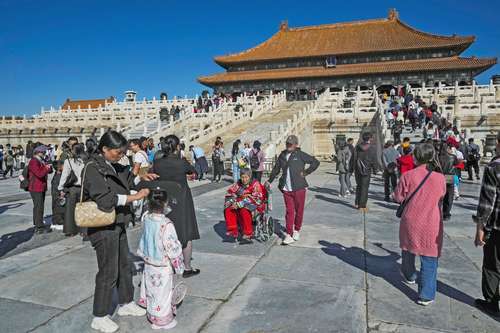 Jiang Shixue*: Choque de civilizaciones  o aprendizaje mutuo entre civilizaciones   