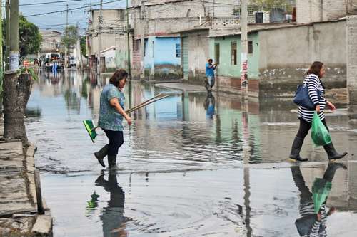 Chalco: el retorno a un hogar en ruinas y todavía inundado   