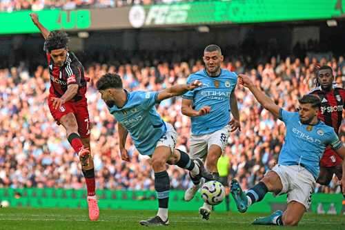 Raúl Jiménez contribuye con una asistencia, pero el Fulham pierde   