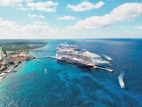 Posponen 6 meses cobro de derechos a turistas de cruceros   