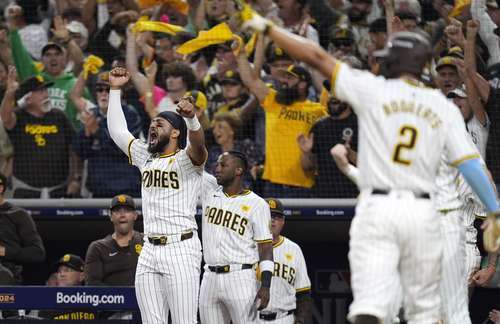 Padres de San Diego vencen  en casa a Dodgers y a Ohtani;  se van arriba 2-1 en la serie   