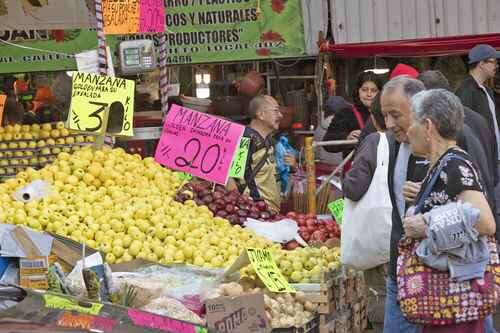 Alzas en alimentos se desaceleran; repuntan otros bienes y servicios   