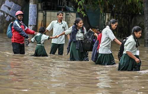 Estragos de las lluvias monzónicas en India   