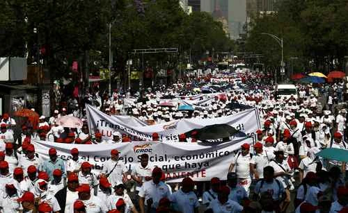 CNTE llama a abolir leyes neoliberales que impuso el Prian y siguen con la 4T    