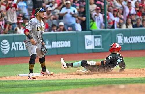 Diablos Rojos toman ventaja en su serie de playoff ante Leones   