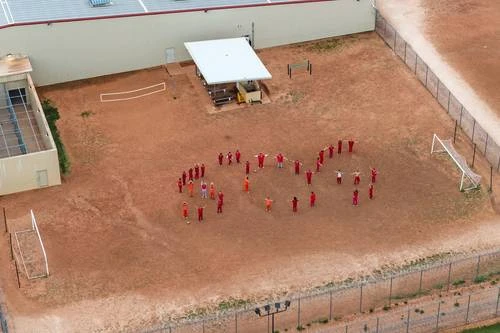 EU pagará mil dólares a migrantes que se “autodeporten” con la aplicación CBP Home   