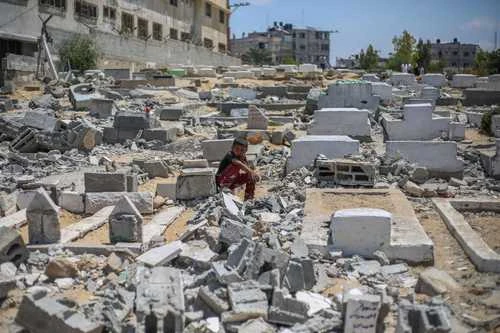 Matan tropas israelíes a otros 27 palestinos hambrientos   