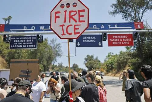 Los Dodgers niegan acceso a sus instalaciones a elementos del ICE   
