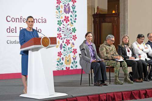 Anuncia Sheinbaum programa de apoyo a artesanas del país   