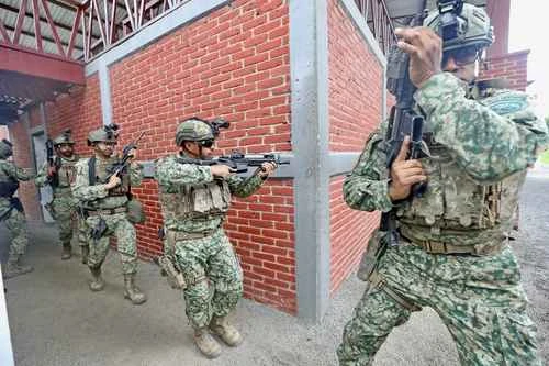 Grupo élite del Ejército recibe capacitación táctica de cara al Mundial 2026   