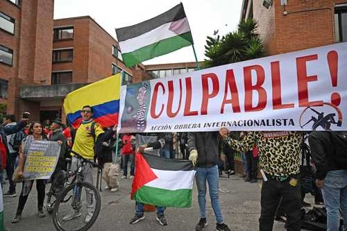 El ex presidente Uribe  es declarado culpable de soborno y fraude procesal   