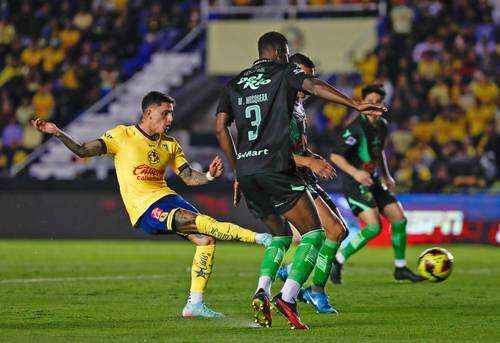 América retoma el liderato general al vencer 4- 0 a Juárez   