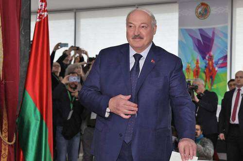 Lukashenko comienza séptimo mandato consecutivo en Bielorrusia   