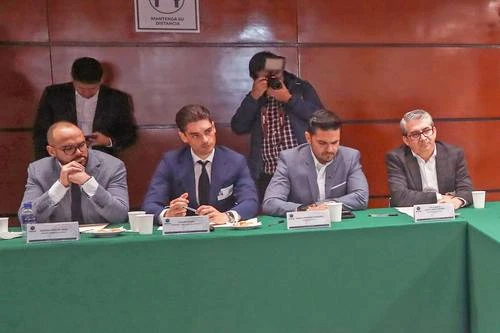 Debe existir competencia justa y que los equipos asciendan: Paola Longoria   