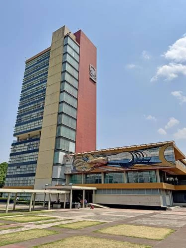 Cuatro aspirantes de ingreso a la UNAM logran puntaje perfecto en el examen   