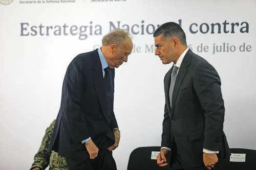 Julio Hernández López: Astillero   