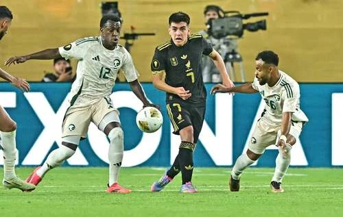 México, con Mora de titular, avanza a la siguiente ronda   