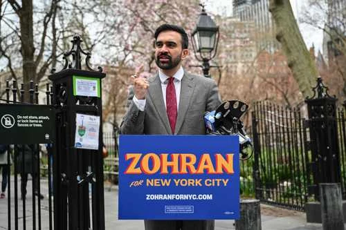Se perfila Mamdani, primer joven progresista, a la alcaldía de NY   