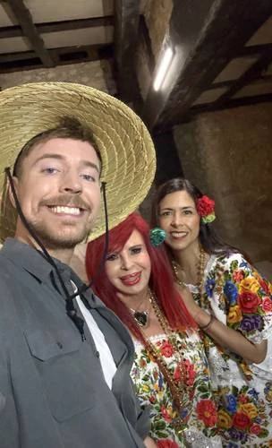 Asume Layda Sansores la responsabilidad por la visita de MrBeast a Calakmul   
