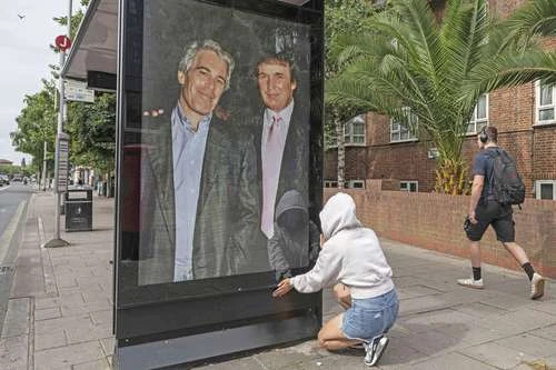 Bajo presión, la Casa Blanca solicita desclasificar archivos del caso Epstein    