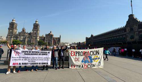 Obreros de AHMSA llegan a CDMX; exigen liquidaciones   